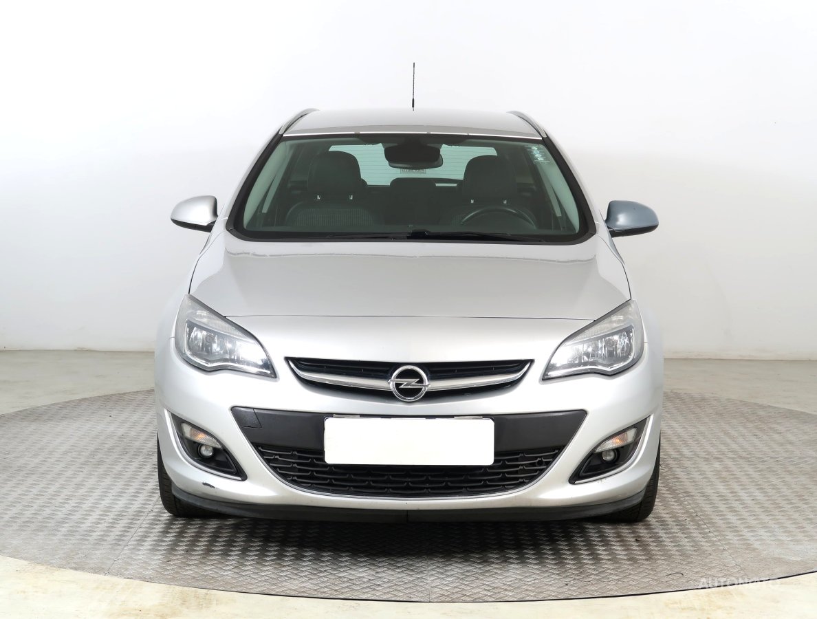 Opel Astra, 2015 - pohled č. 2