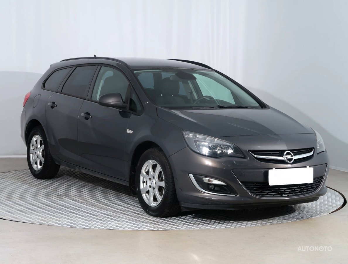 Opel Astra, 2013 - pohled č. 1