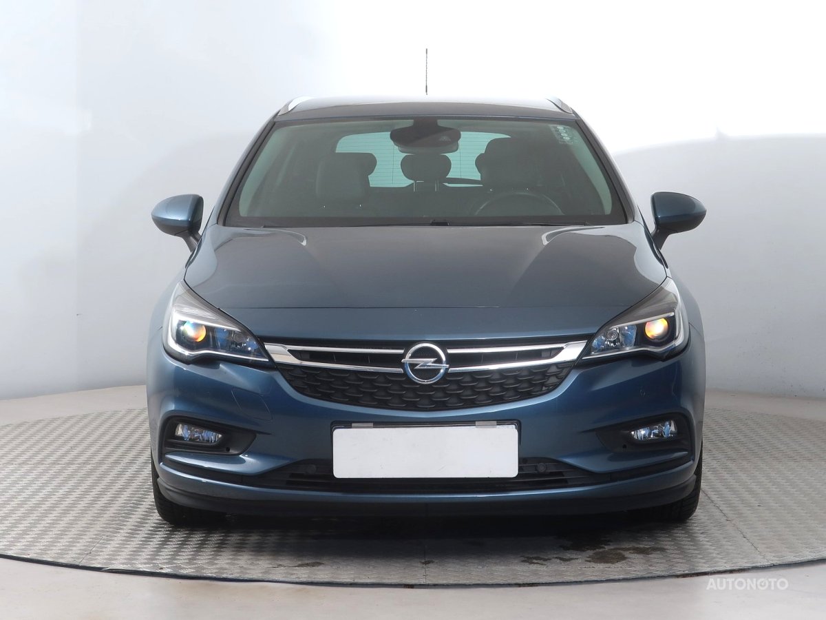 Opel Astra, 2016 - pohled č. 2