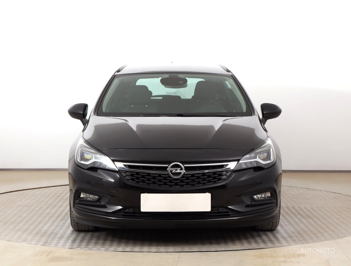 Opel Astra, 2019 - pohled č. 2