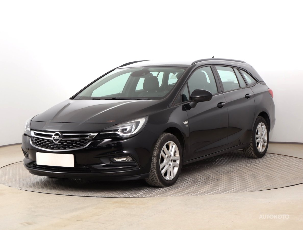 Opel Astra, 2019 - pohled č. 3