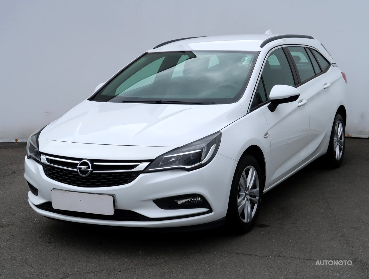 Opel Astra, 2017 - pohled č. 3