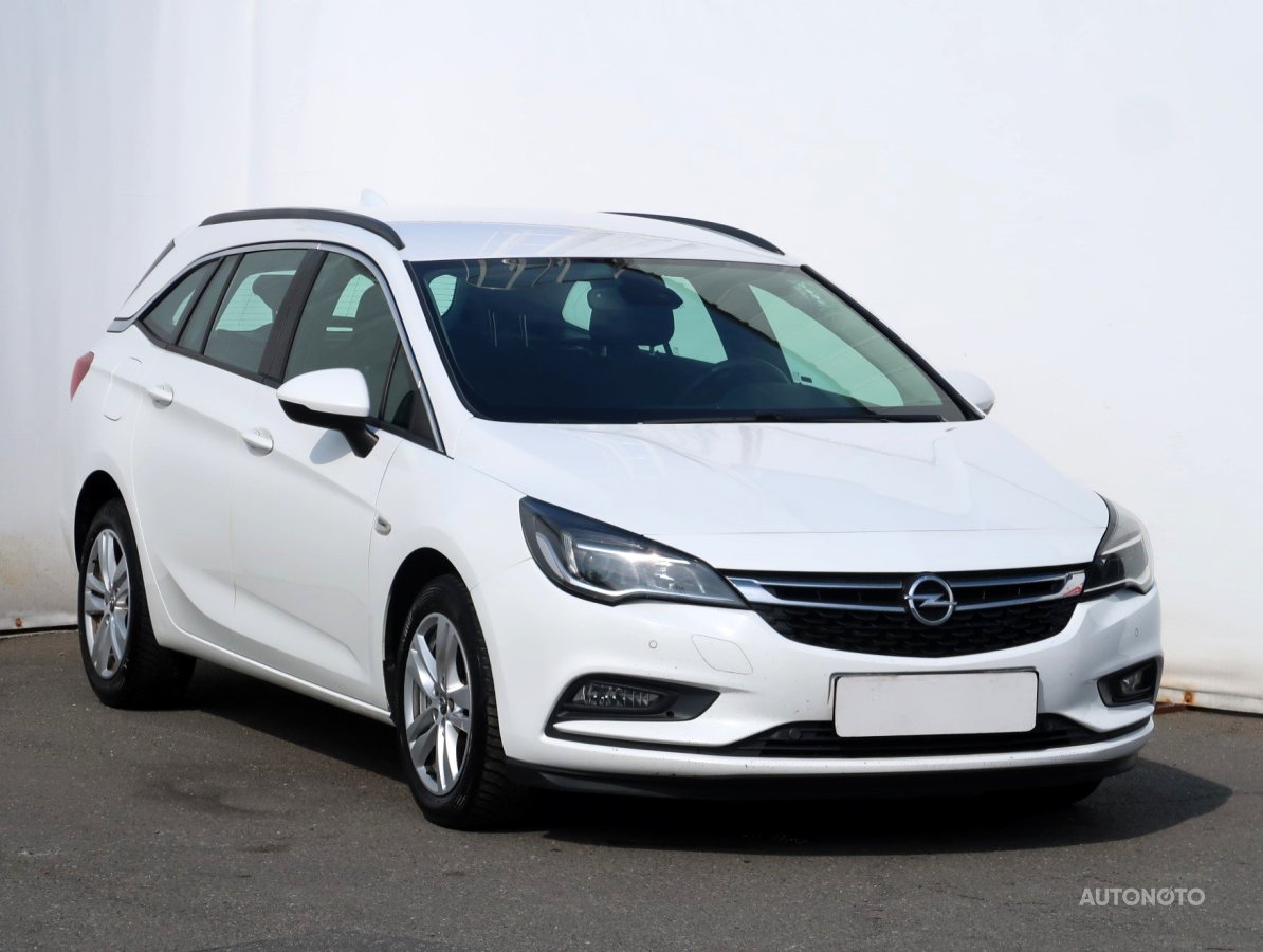 Opel Astra, 2018 - celkový pohled