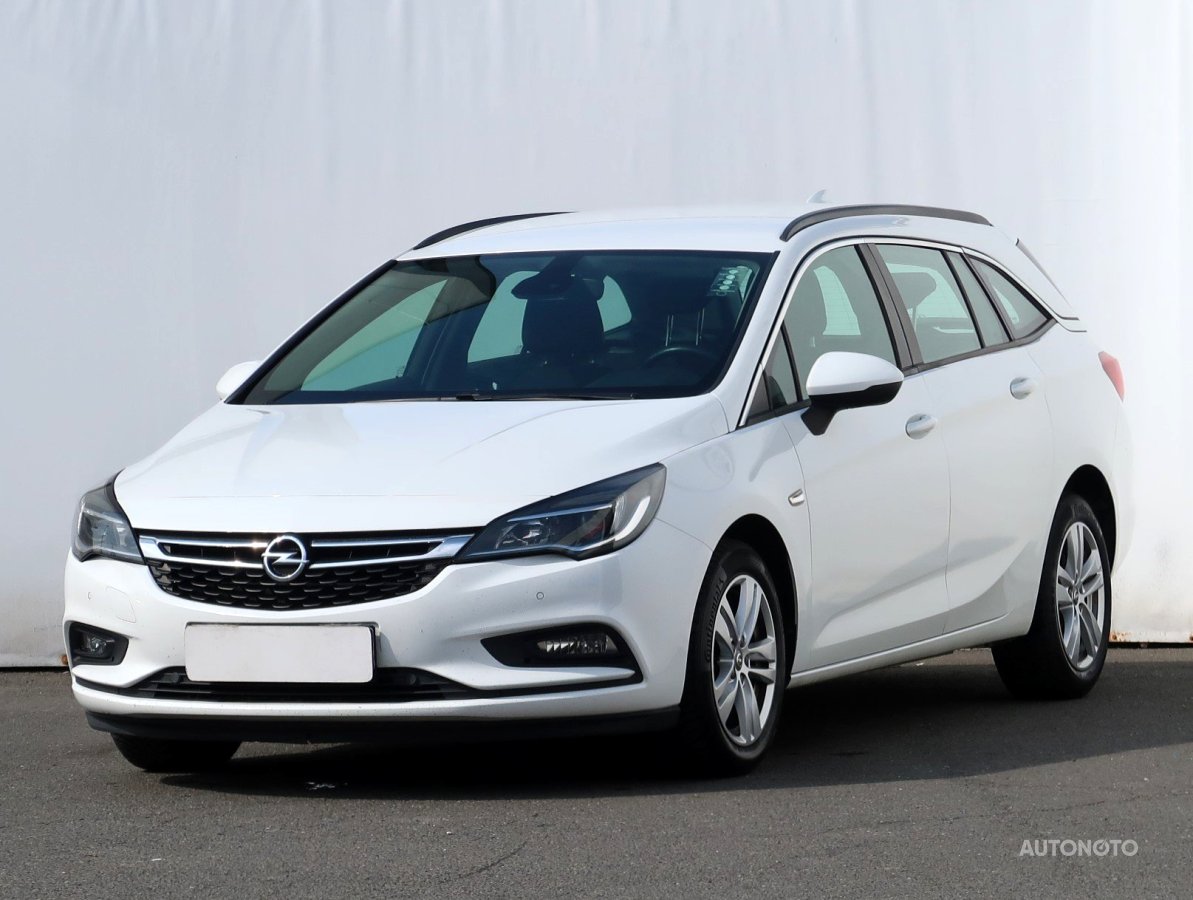 Opel Astra, 2018 - pohled č. 3