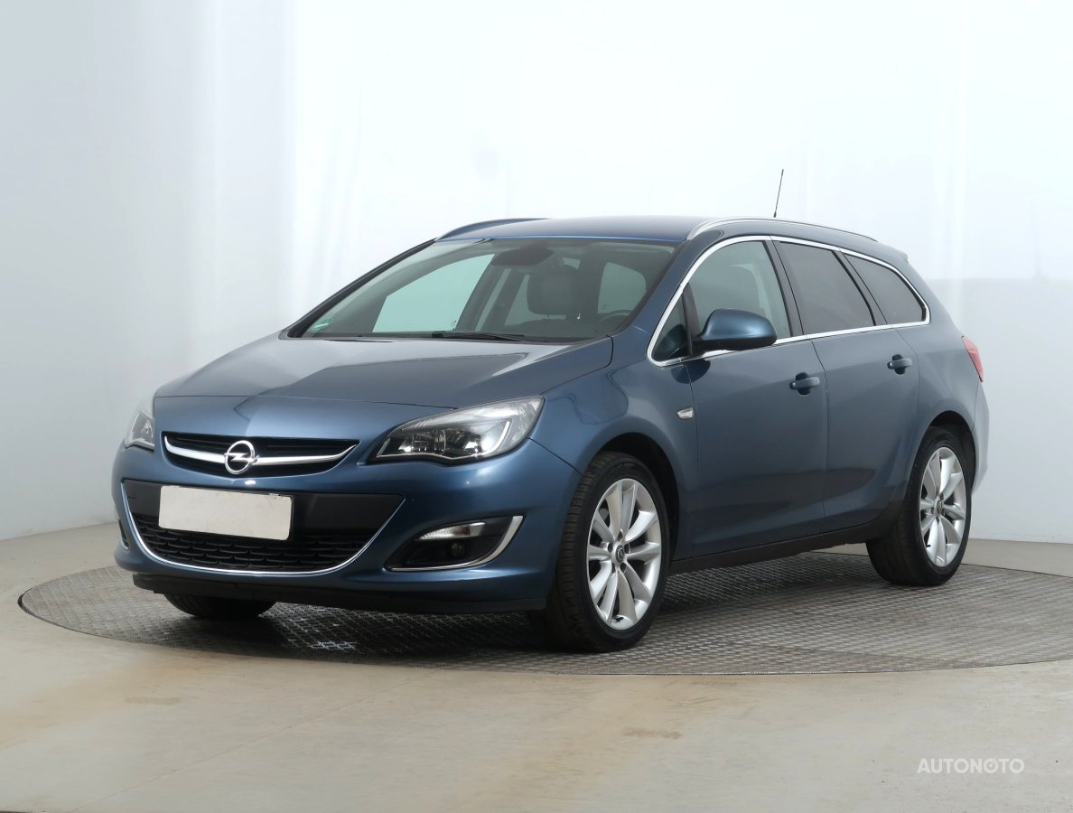 Opel Astra, 2015 - pohled č. 3