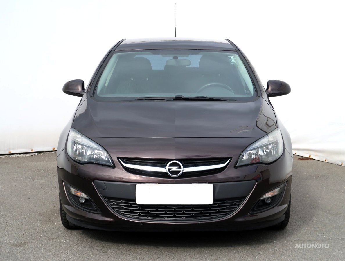 Opel Astra, 2015 - pohled č. 2