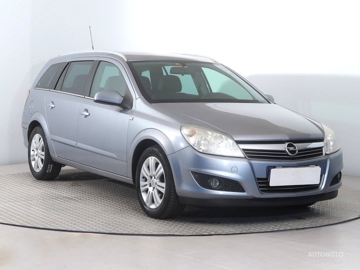 Opel Astra, 2008 - pohled č. 1