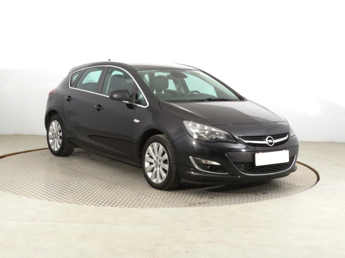 Opel Astra, 2015 - pohled č. 1