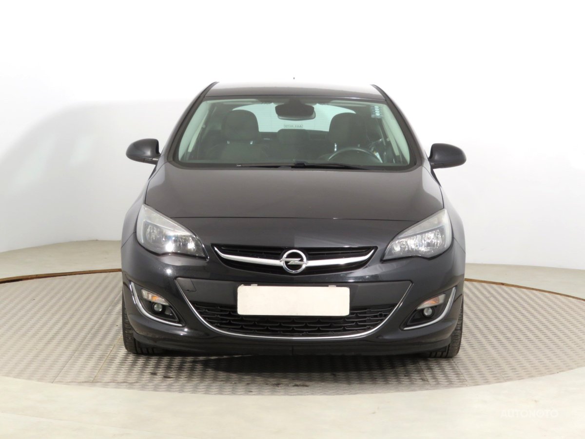 Opel Astra, 2015 - pohled č. 2