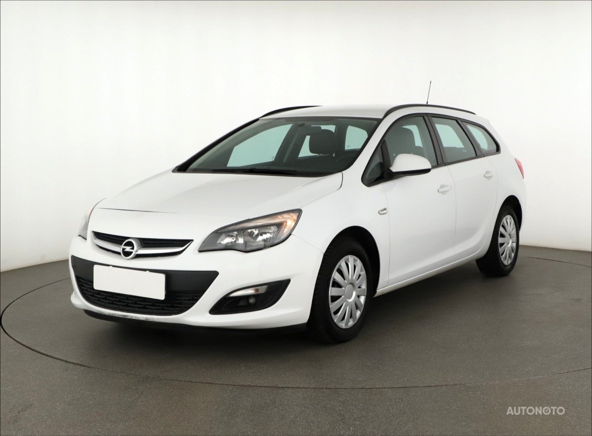 Opel Astra, 2015 - pohled č. 3