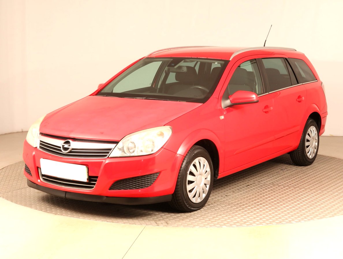 Opel Astra, 2009 - pohled č. 3