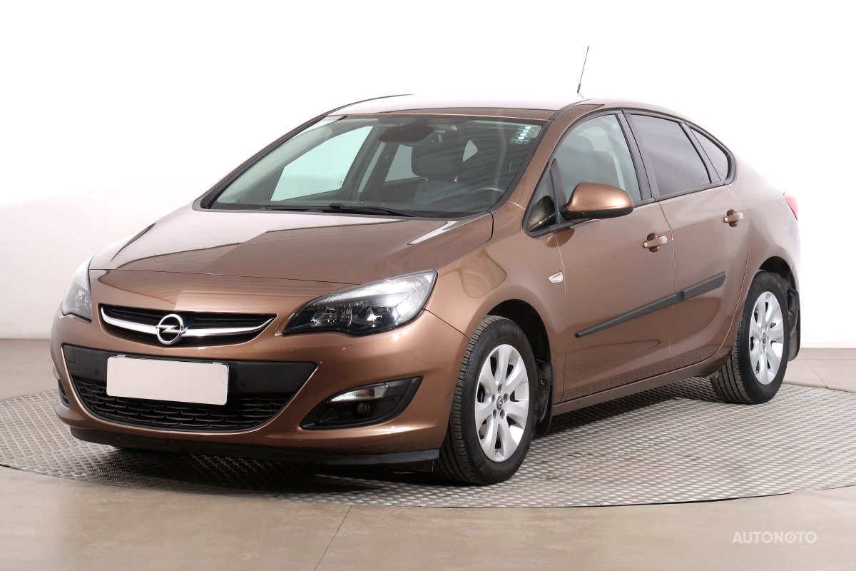 Opel Astra, 2016 - pohled č. 3