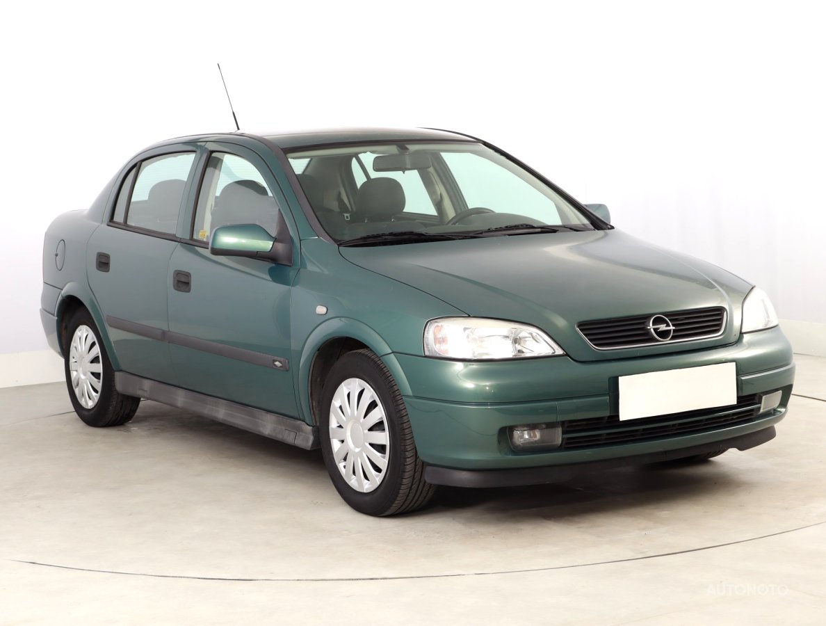 Opel Astra, 2002 - celkový pohled