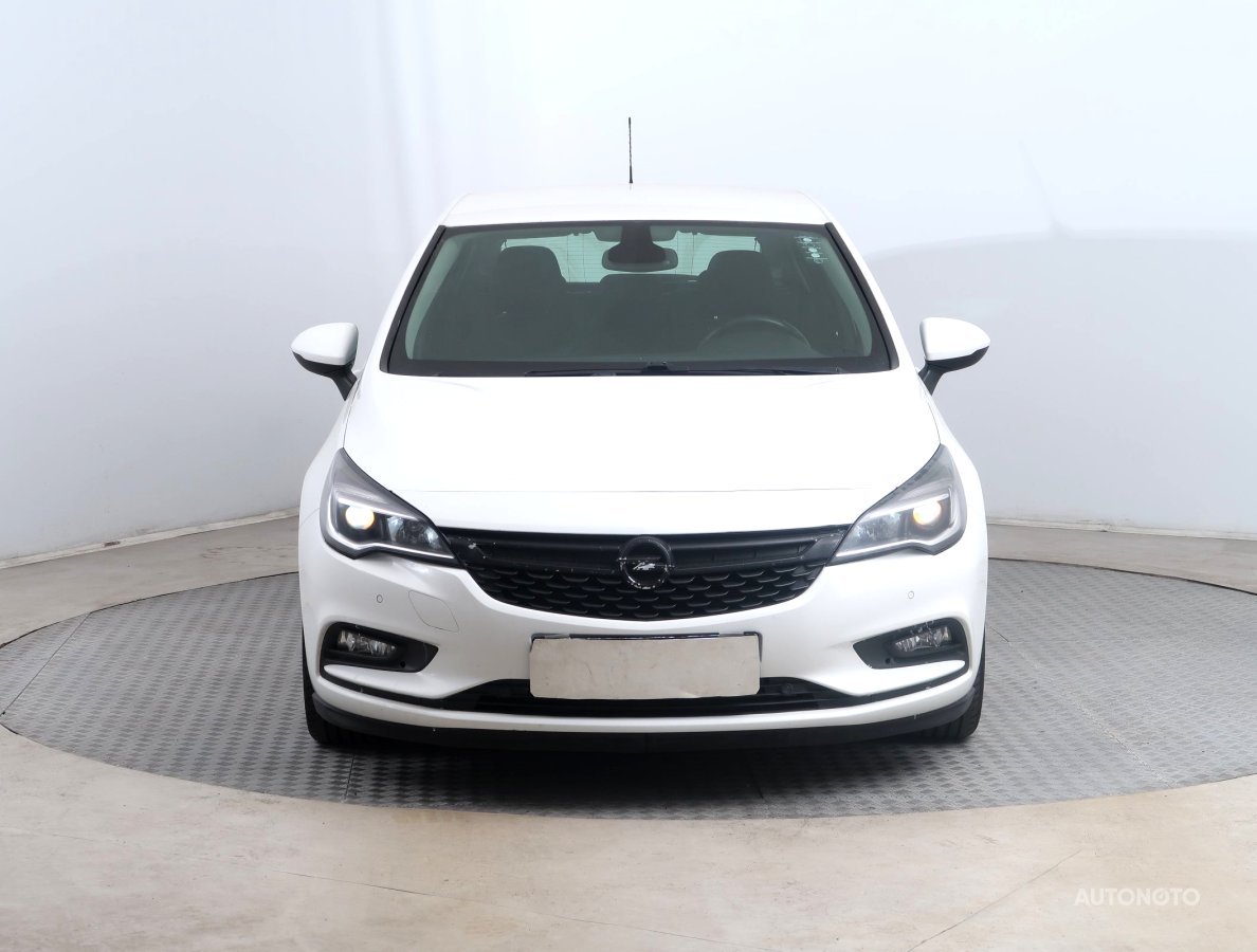 Opel Astra, 2016 - pohled č. 2
