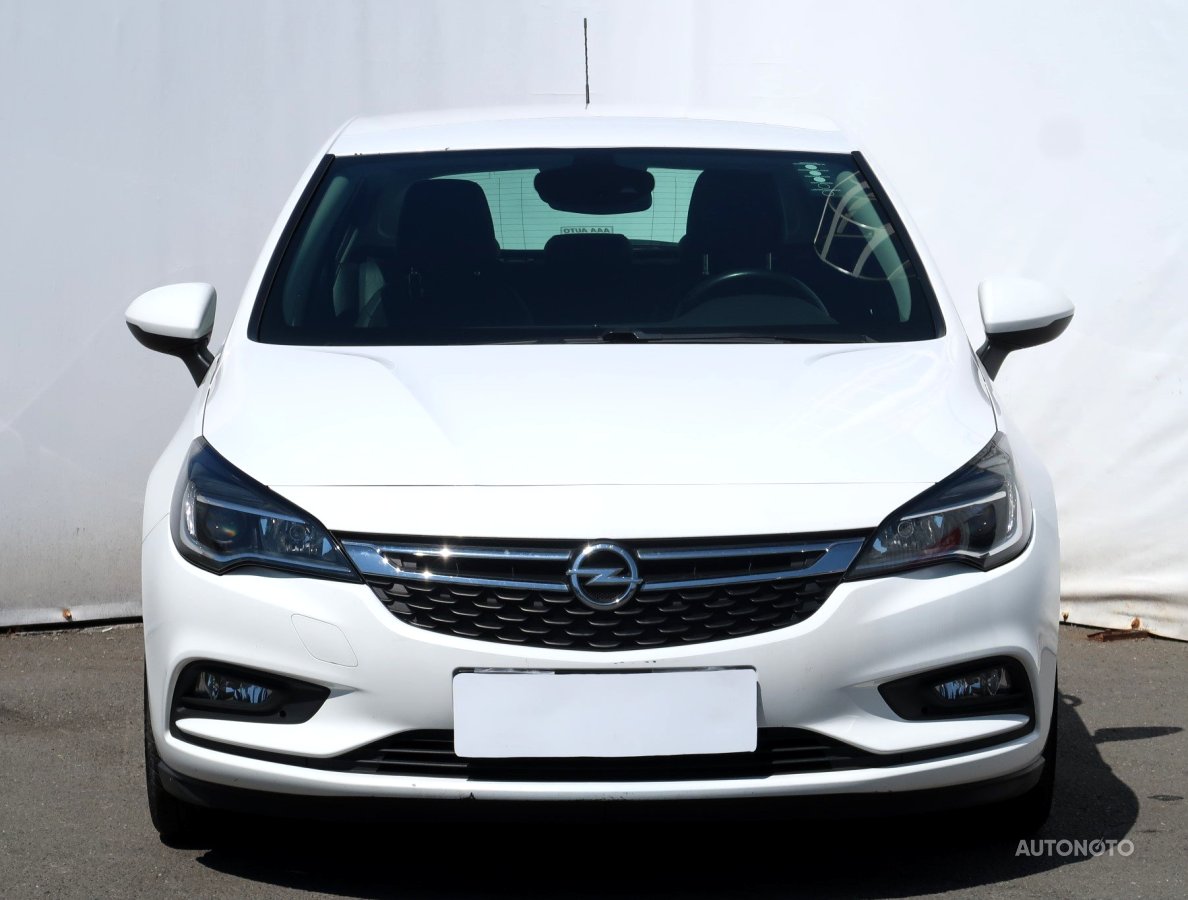 Opel Astra, 2017 - pohled č. 2