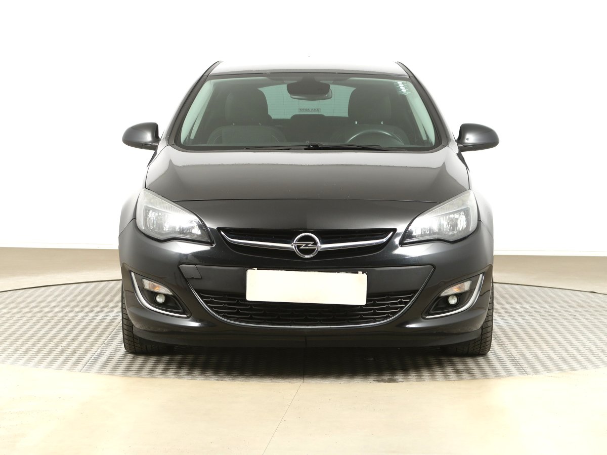 Opel Astra, 2014 - pohled č. 2