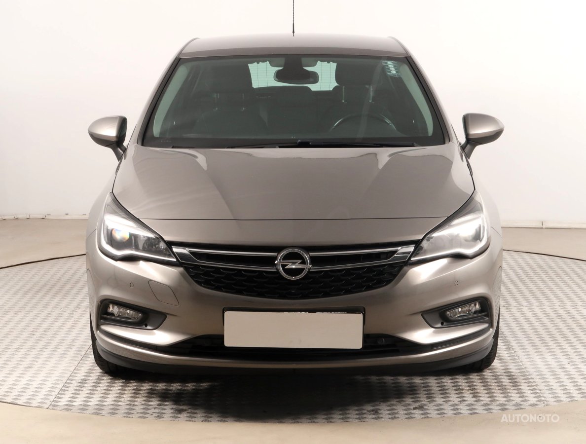 Opel Astra, 2016 - pohled č. 2