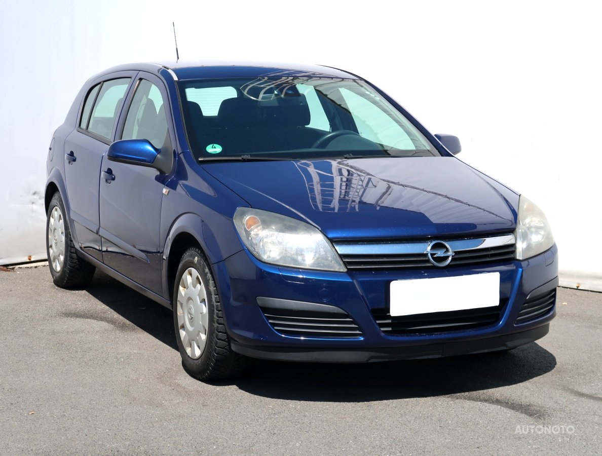 Opel Astra, 2007 - celkový pohled