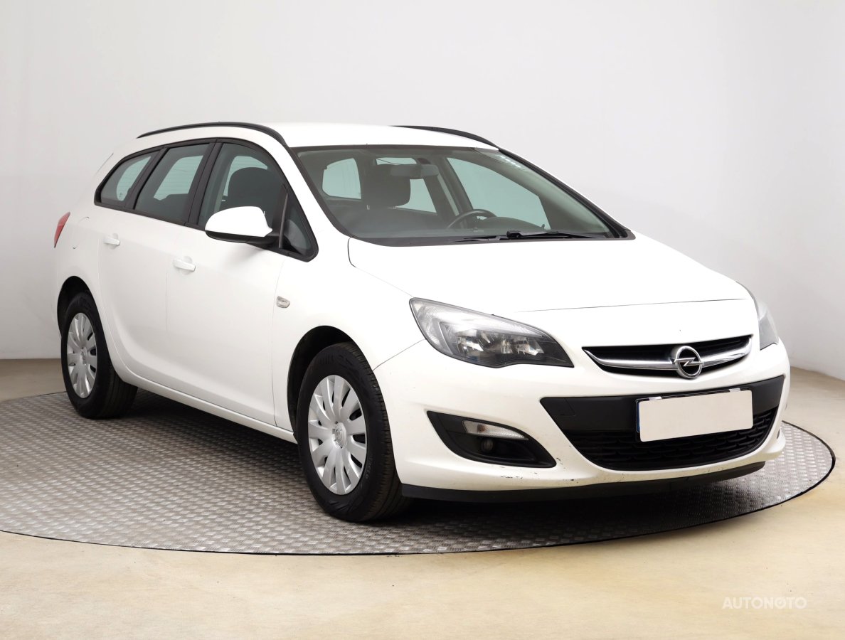 Opel Astra, 2015 - celkový pohled