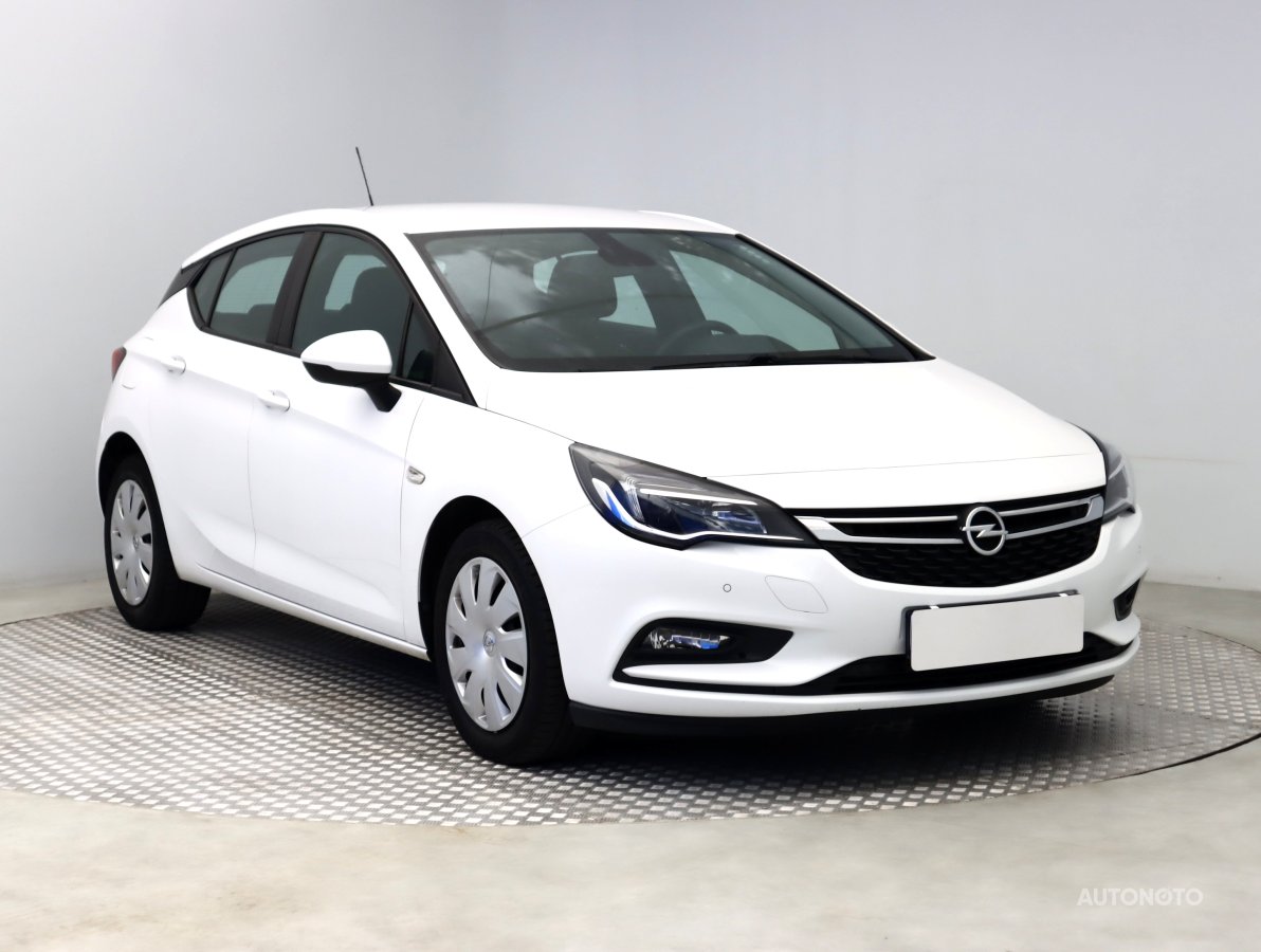 Opel Astra, 2018 - celkový pohled