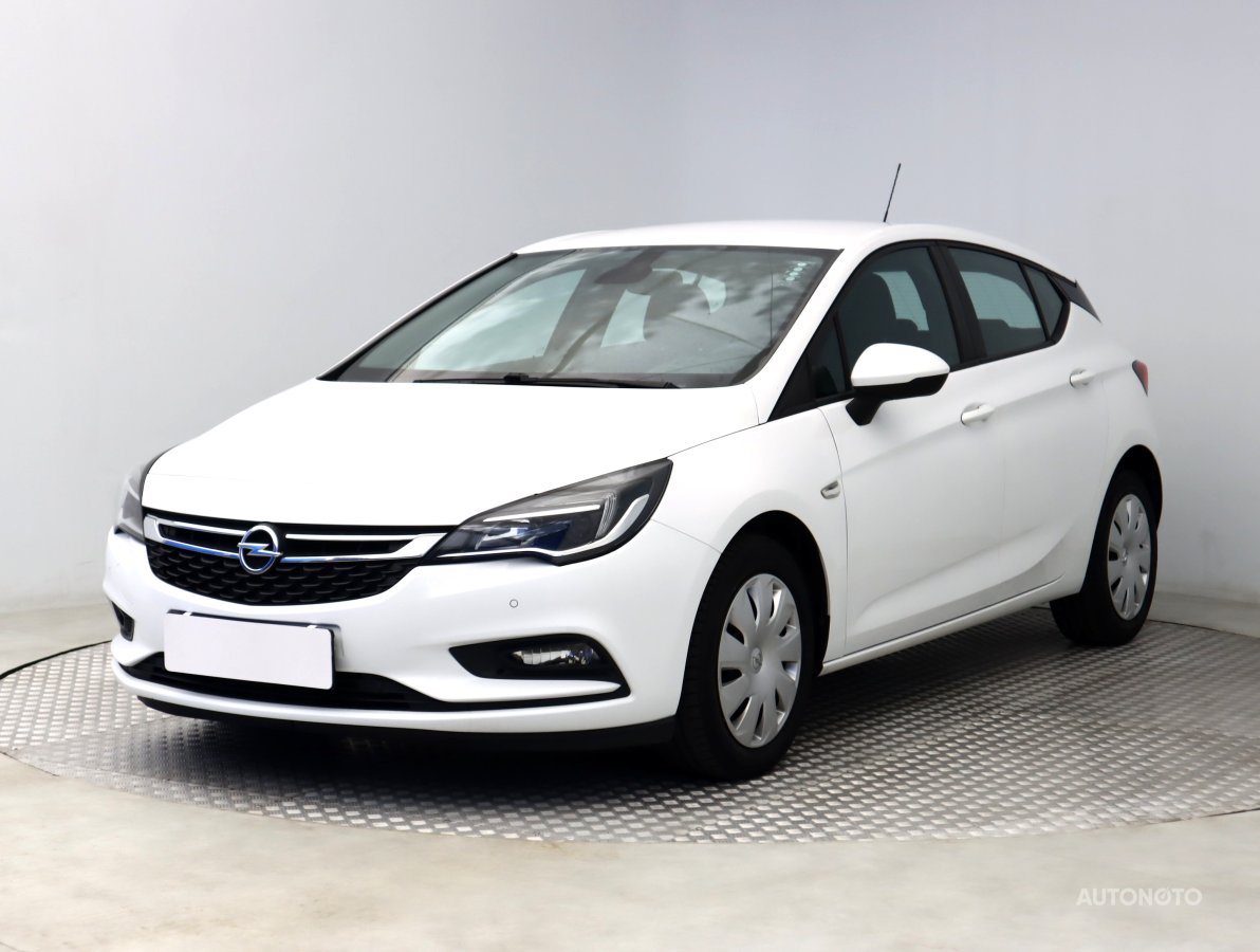 Opel Astra, 2018 - pohled č. 3