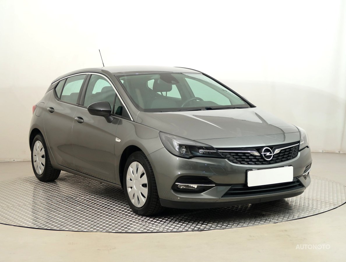 Opel Astra, 2021 - celkový pohled