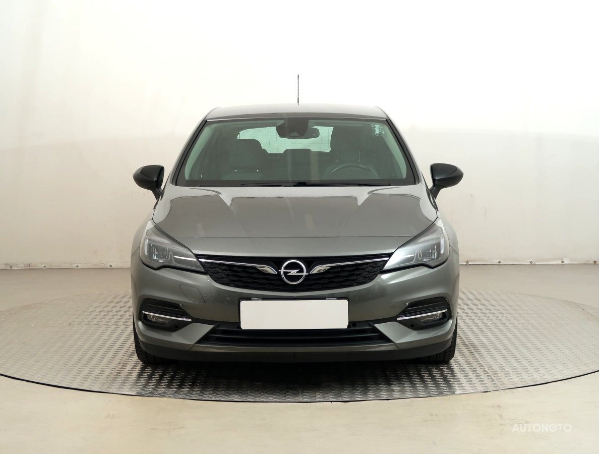 Opel Astra, 2021 - pohled č. 2