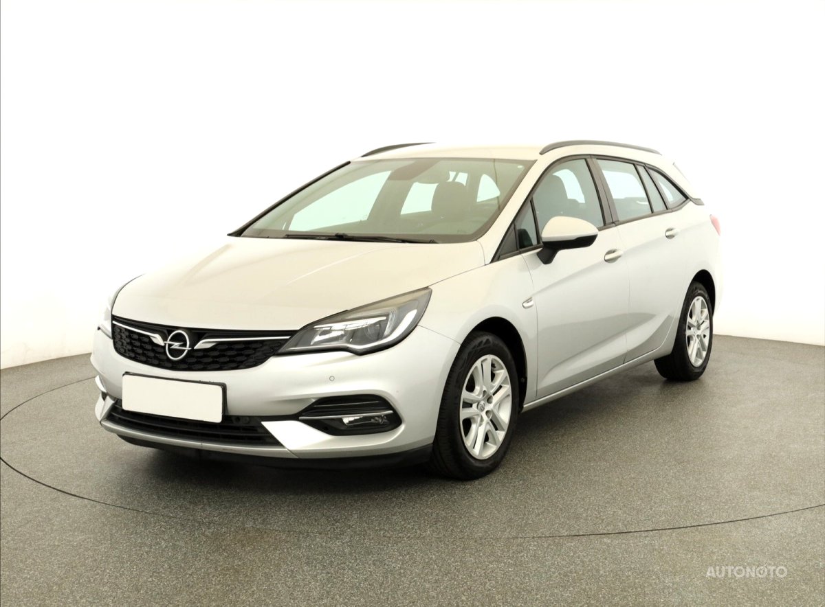 Opel Astra, 2020 - pohled č. 3