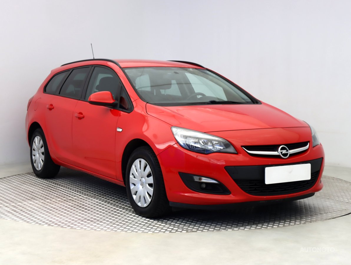 Opel Astra, 2015 - celkový pohled