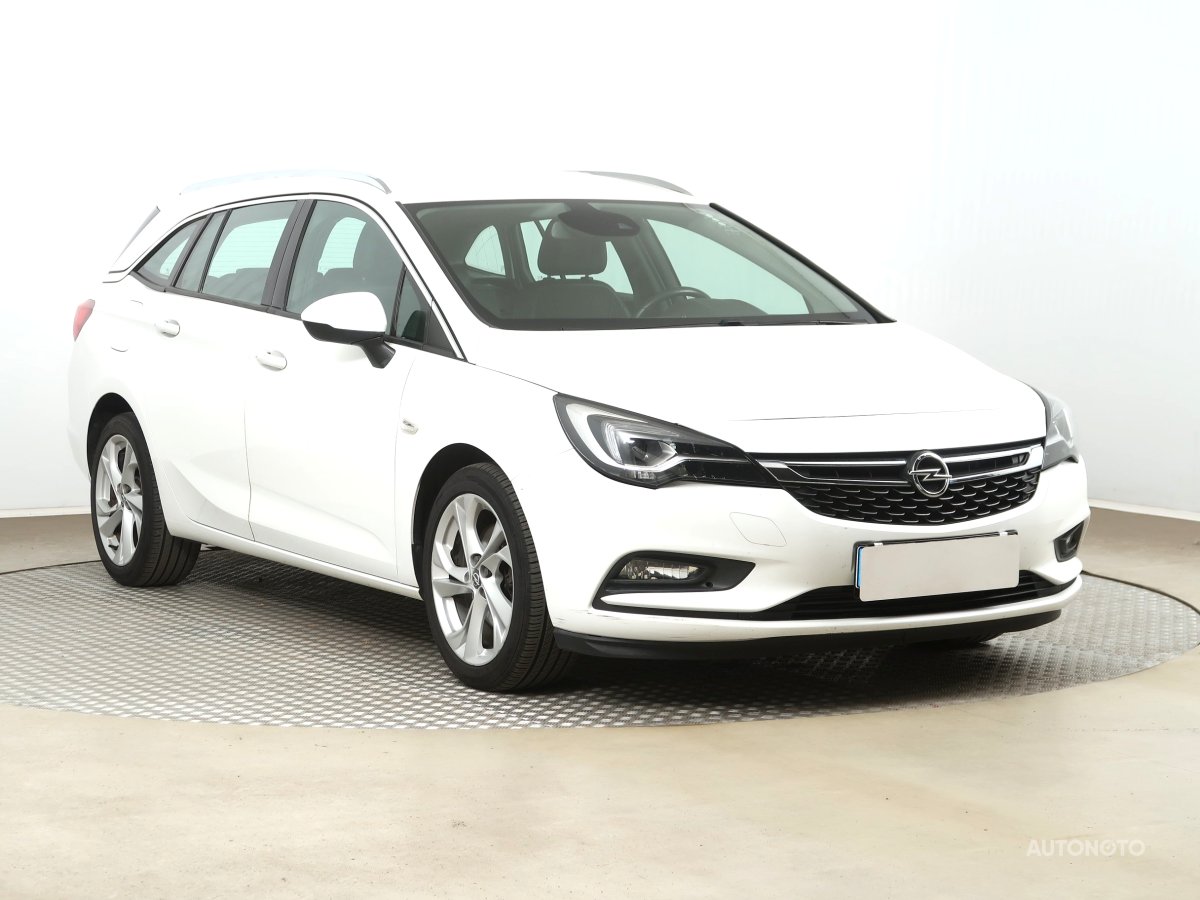 Opel Astra, 2017 - celkový pohled