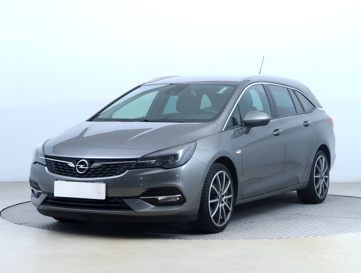 Opel Astra, 2020 - pohled č. 3