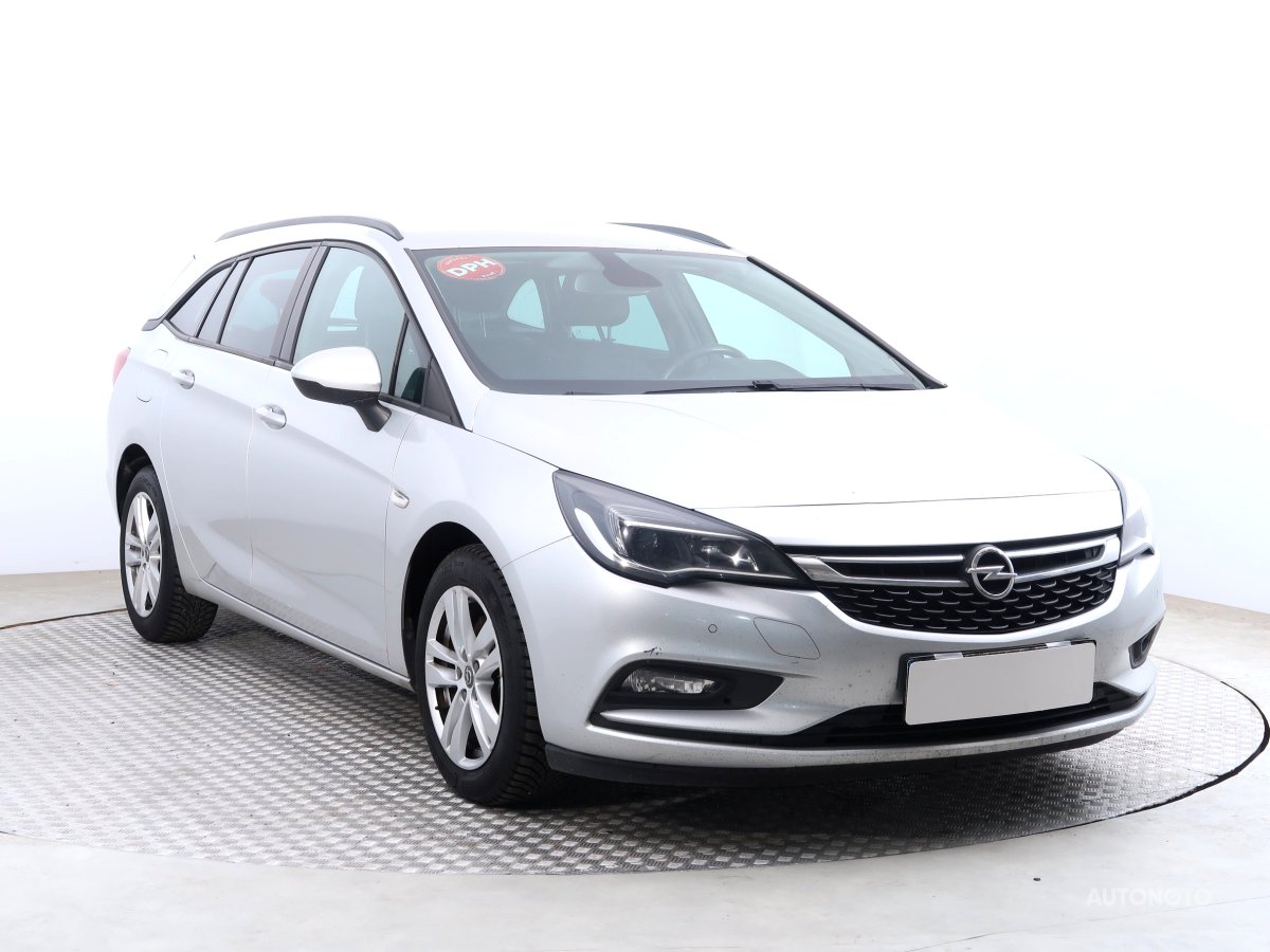 Opel Astra, 2018 - celkový pohled