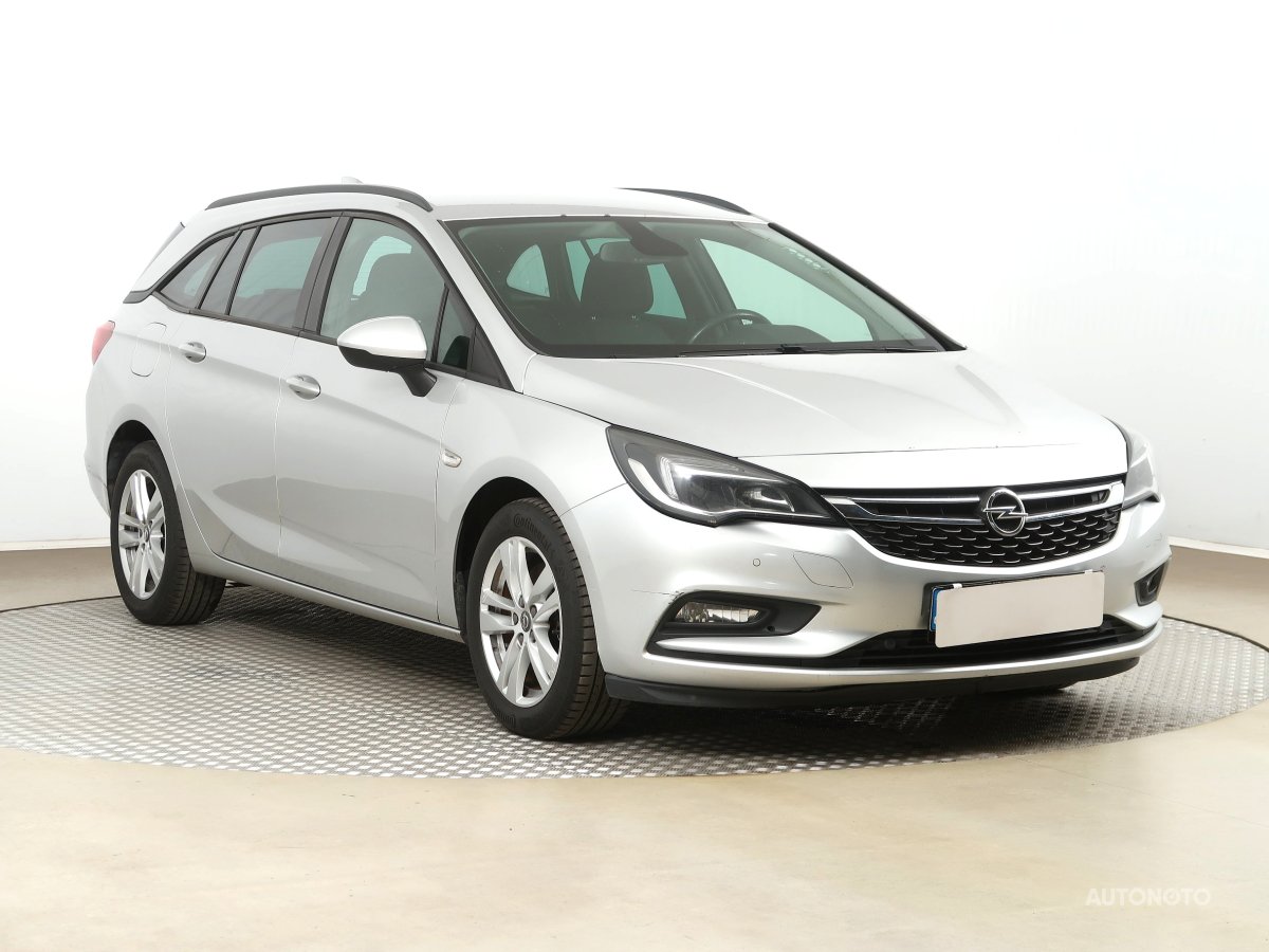 Opel Astra, 2018 - celkový pohled