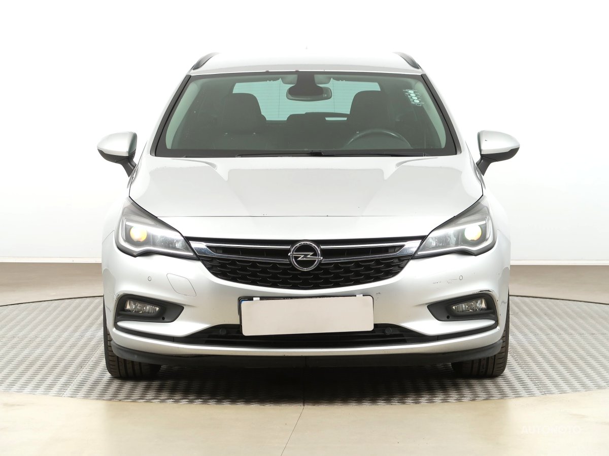 Opel Astra, 2018 - pohled č. 2