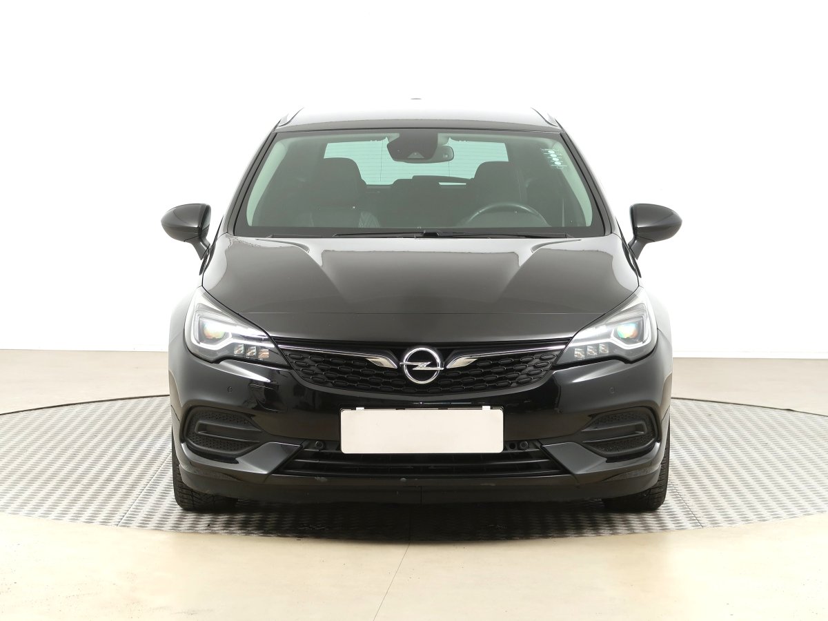Opel Astra, 2020 - pohled č. 2