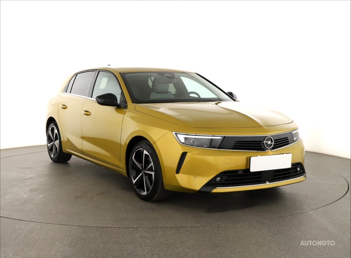 Opel Astra, 2023 - celkový pohled
