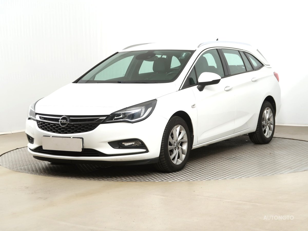 Opel Astra, 2019 - pohled č. 3