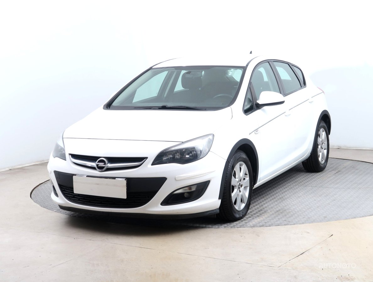 Opel Astra, 2014 - pohled č. 3