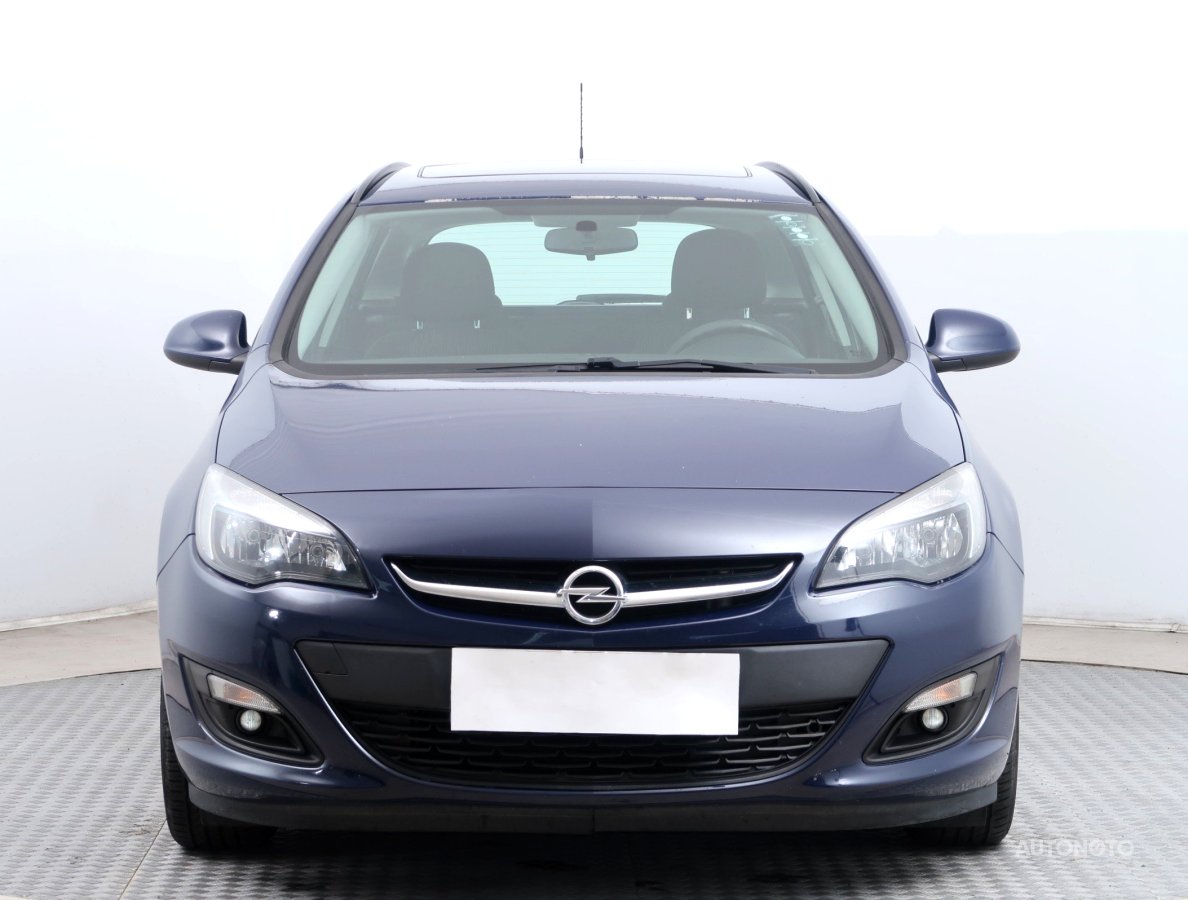 Opel Astra, 2015 - pohled č. 2