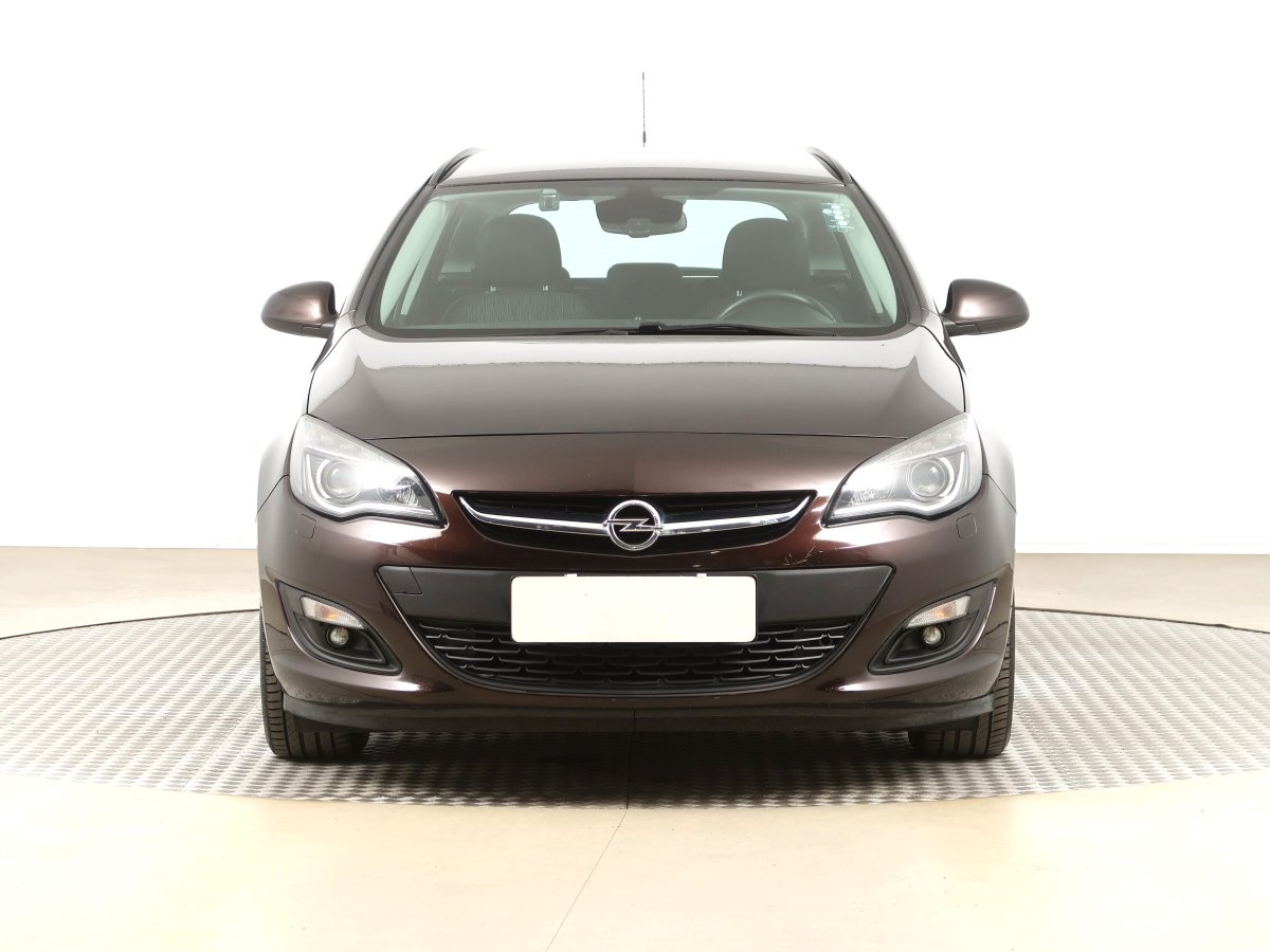Opel Astra, 2015 - pohled č. 2