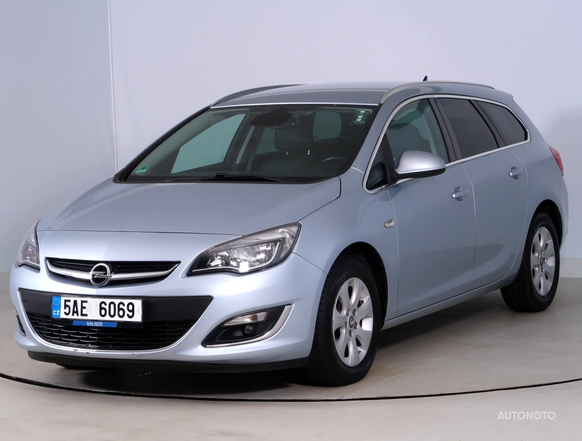 Opel Astra, 2016 - pohled č. 3