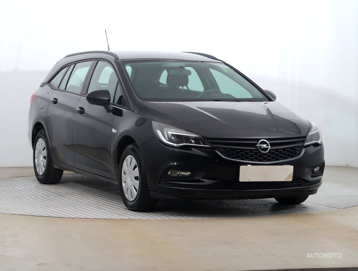 Opel Astra, 2016 - celkový pohled