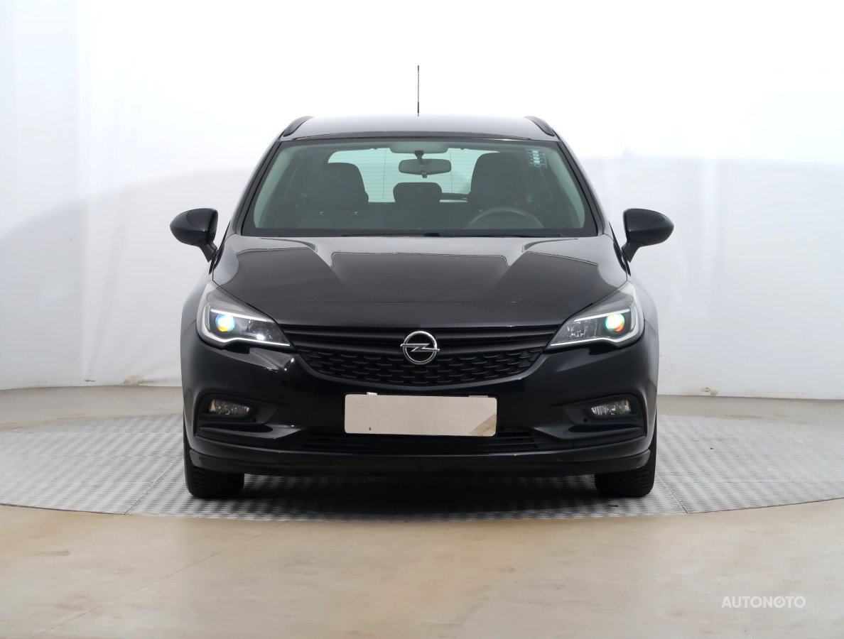 Opel Astra, 2016 - pohled č. 2