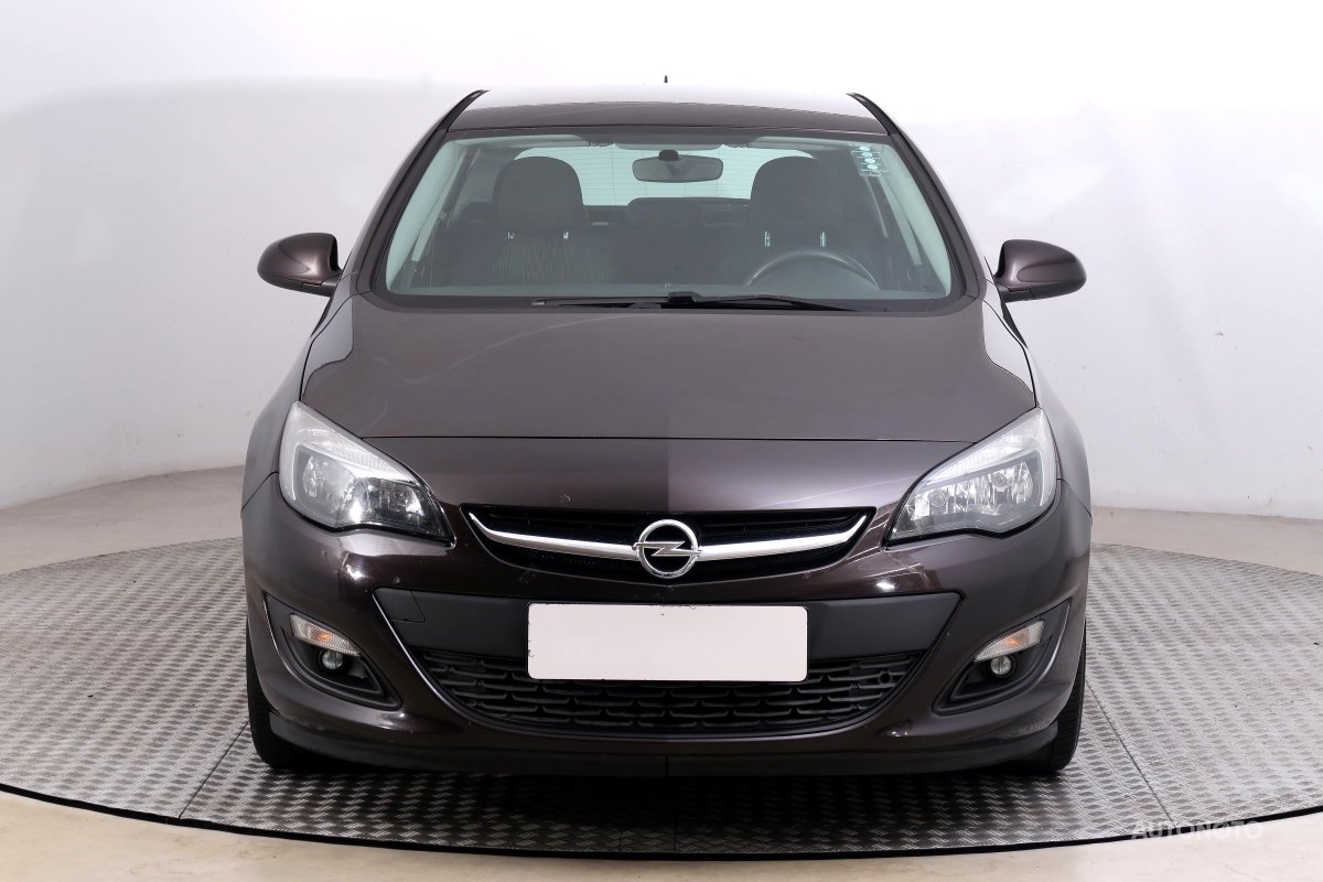 Opel Astra, 2015 - pohled č. 2