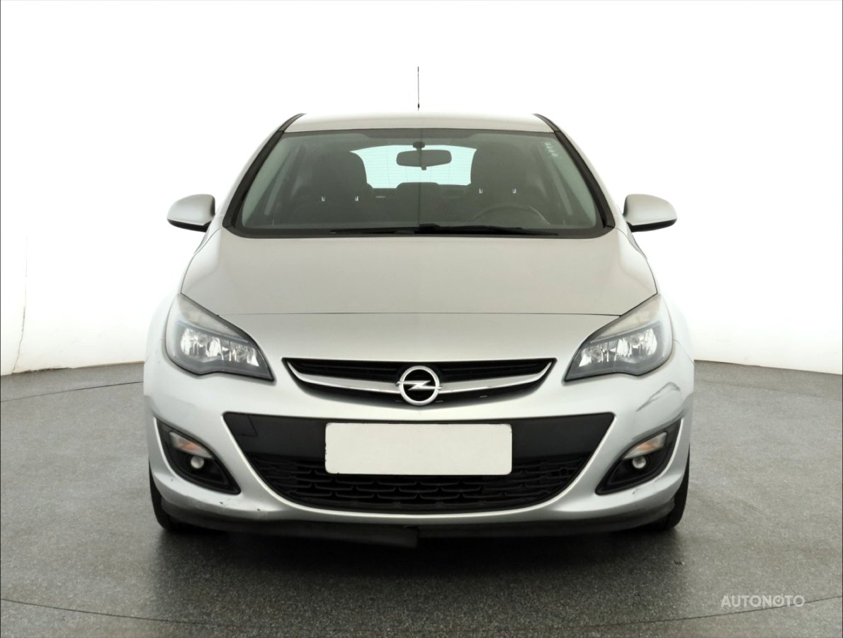 Opel Astra, 2015 - pohled č. 2