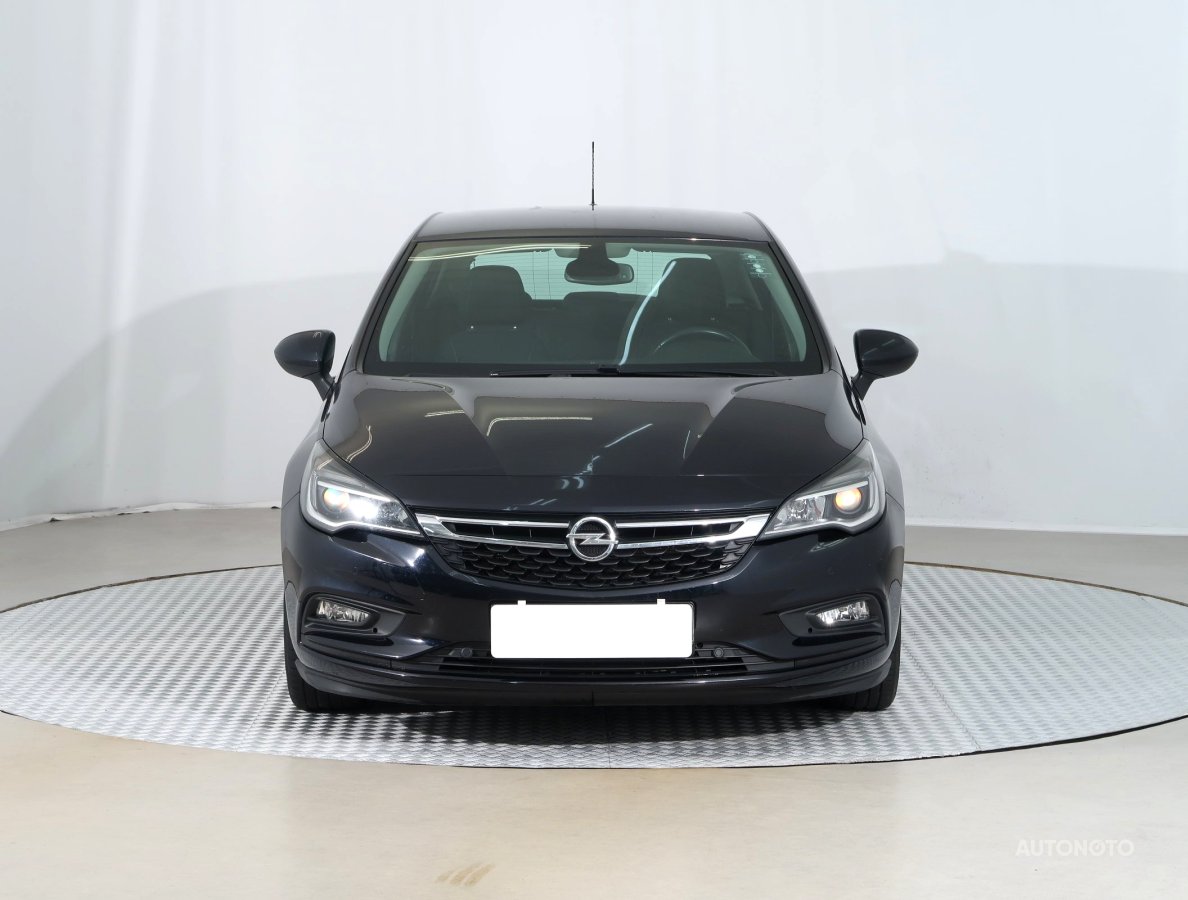 Opel Astra, 2018 - pohled č. 2