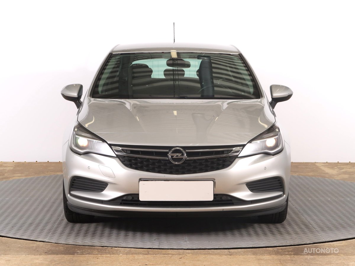 Opel Astra, 2017 - pohled č. 2