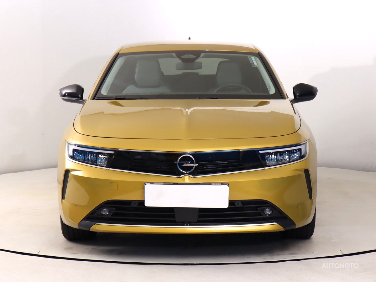 Opel Astra, 2024 - pohled č. 2