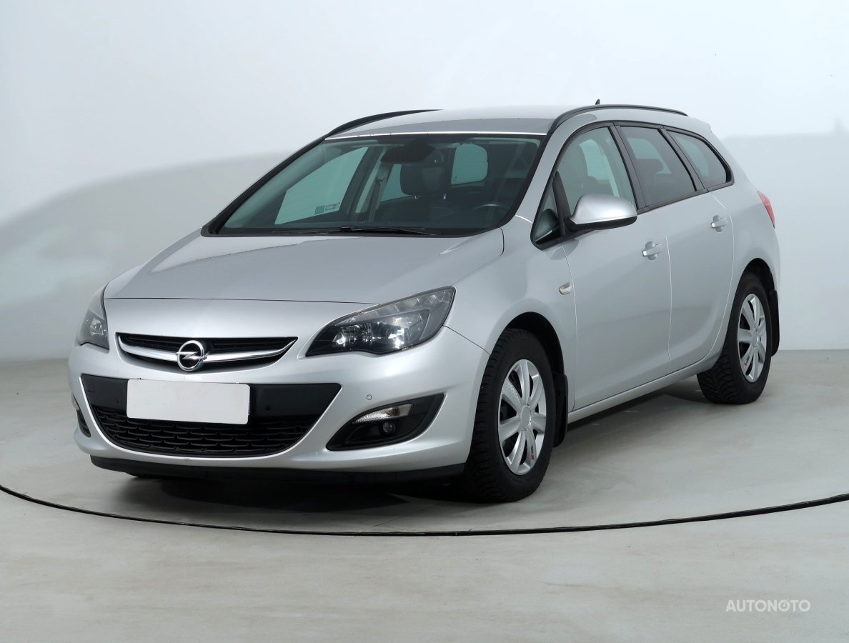 Opel Astra, 2014 - pohled č. 3