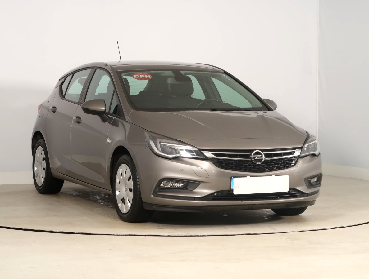 Opel Astra, 2016 - celkový pohled